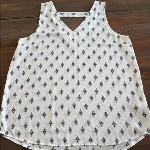 Maurice’s Women's Sleeveless V-Neck Top - Black and White